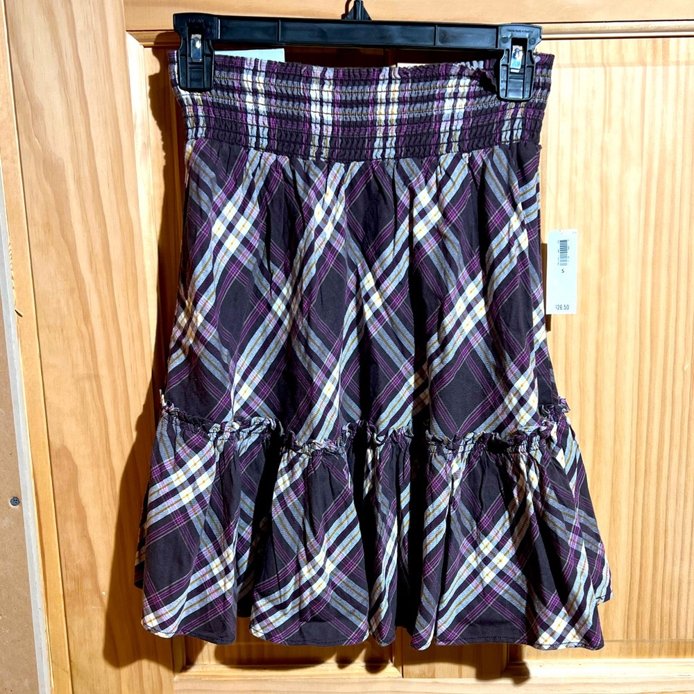 Old Navy skirt.